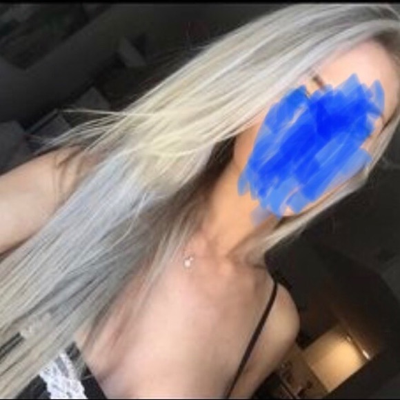 Ash Blonde Clipin 18in 100% Hair Extensions best main image 4